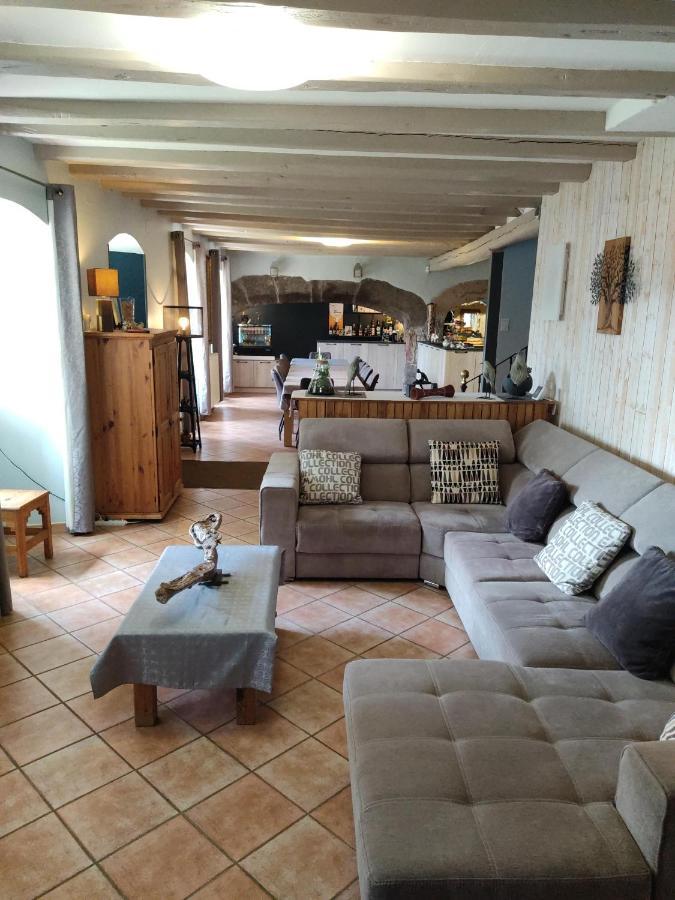 La Pierre Trouee Chambre D'Hotes Châteauneuf-de-Randon Exterior foto